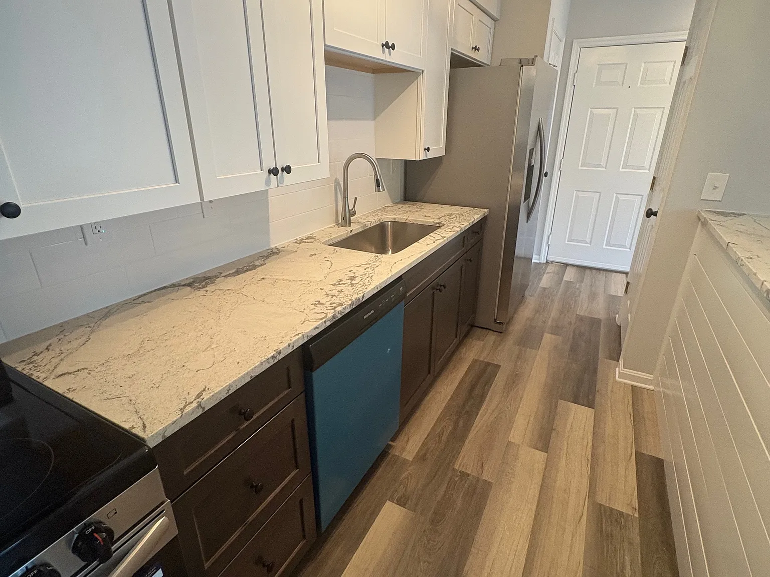 2 bed, 960 sqft, $2,200 — Photo 4