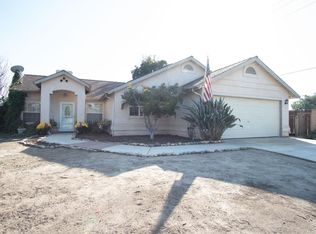 820 Woods Pl, Exeter, CA 93221
