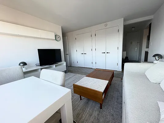 Rented by Corcoran | media 2
