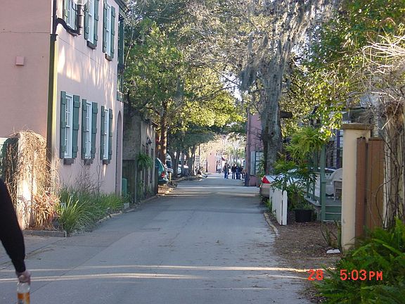 Minutes from Heart of Old City