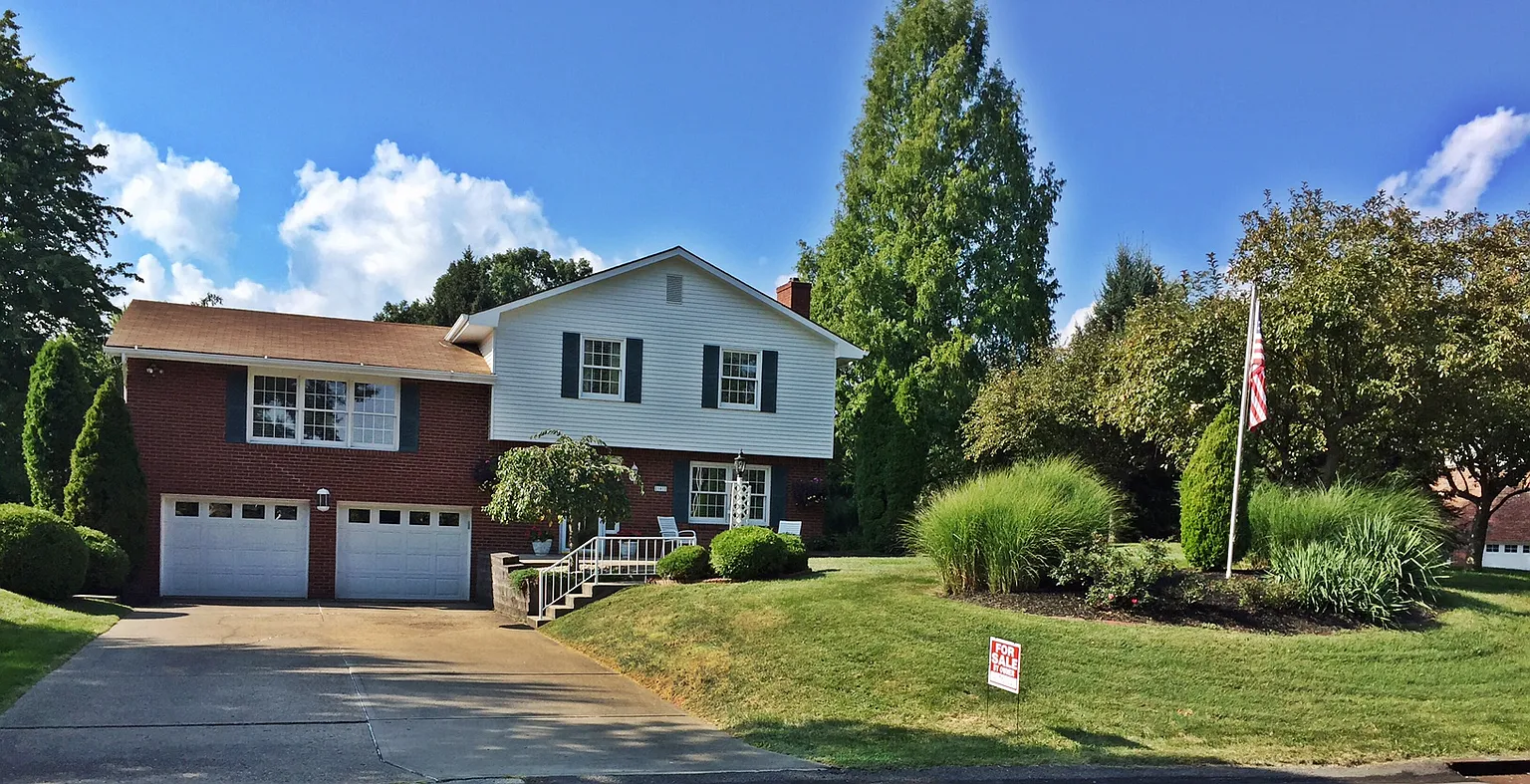 107 Hamlet Dr photo 1