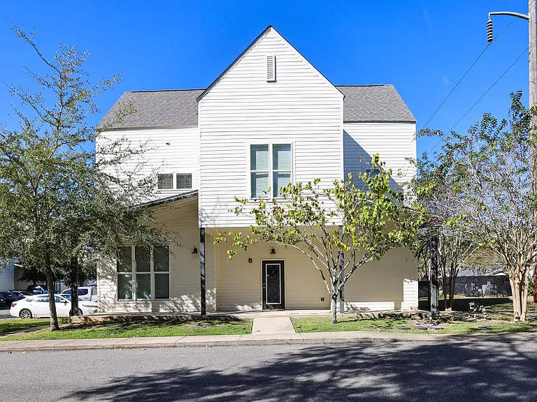 1824 Greentree Ln — Photo 20