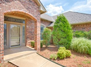 6709 NW 111th Ct, Oklahoma City, OK 73162