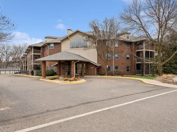 1350 Douglas Dr N APT 111, Golden Valley, MN 55422
