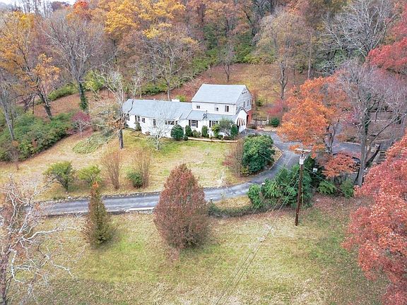 2nd image of 7644 Charlotte Pike