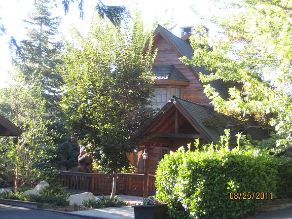 Lovely, level rear entry