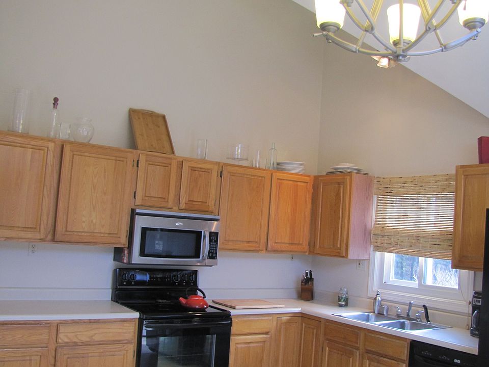 Open Cathedral Ceiling Kitchen!