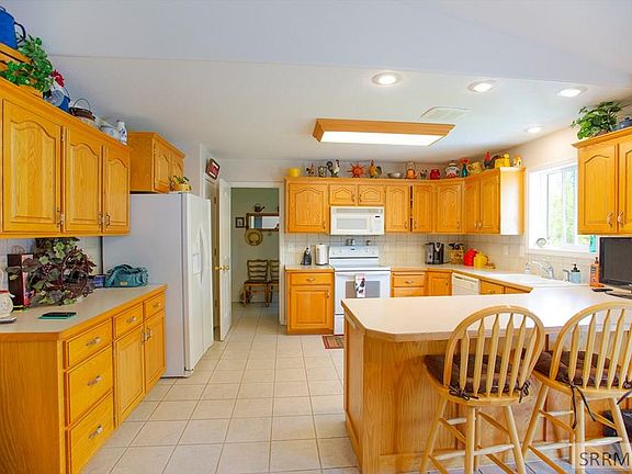 5th image of 4323 E Trenton Cir