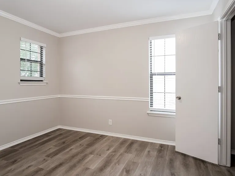 189 Valero Dr — Photo 13