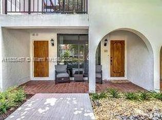 350 Grapetree Dr APT 405, Key Biscayne, FL 33149
