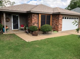 924 Meadowlark Dr, Mansfield, TX 76063