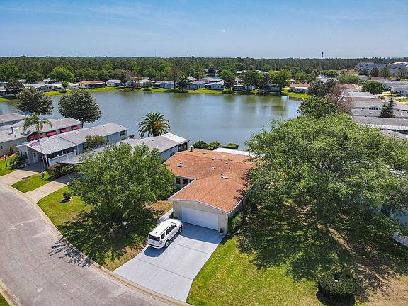 4th image of 66 Beaver Lake Cir