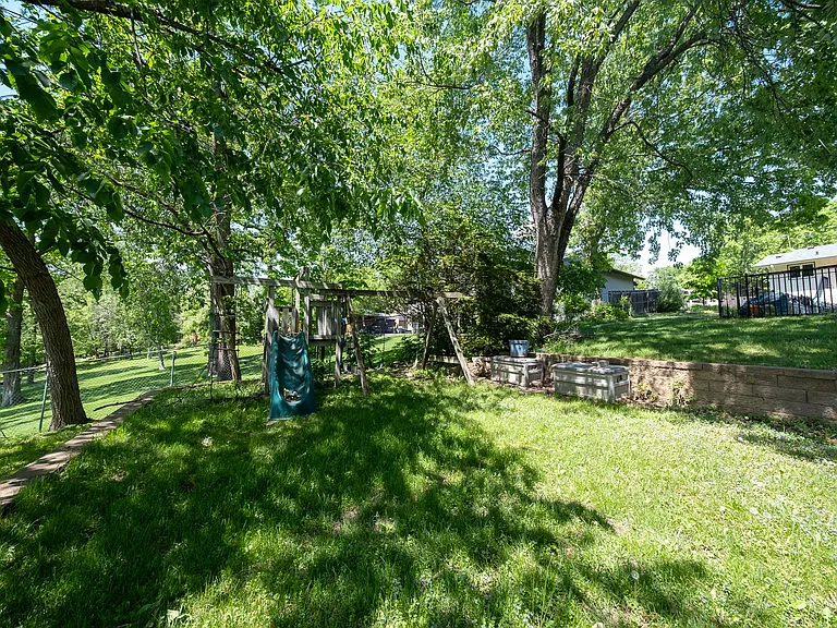 469 Reflection Rd — Photo 50