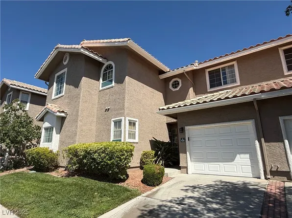 9334 Peace Pipe Ct, Las Vegas, NV 89117