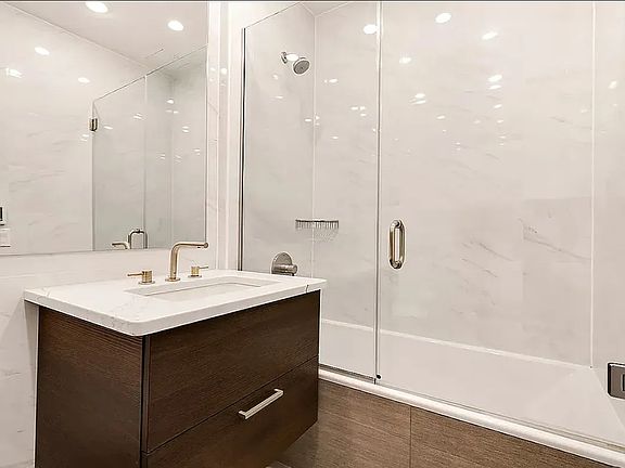 5th image of 11-35 45th Ave #3H