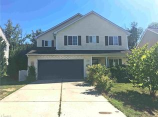 1126 Edinburgh Dr, Jamestown, NC 27282