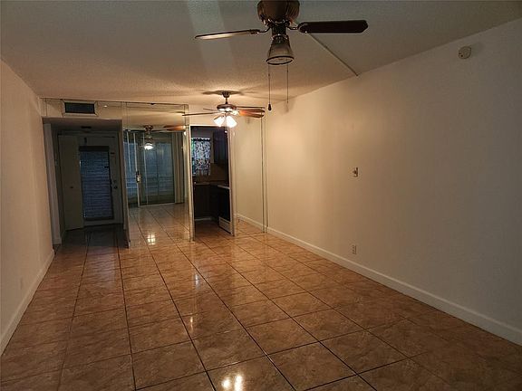 4th image of 9601 Sunrise Lakes Boulevard #208