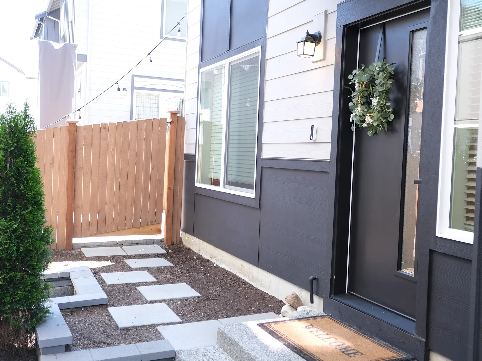 4 bed, 3.5 bath, 1880 sqft, $3,500 — Photo 1