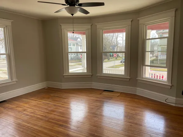 414 E Locust St #1, Bloomington, IL 61701