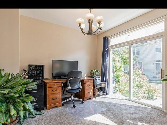 5th image of 922 Havenshire Ct