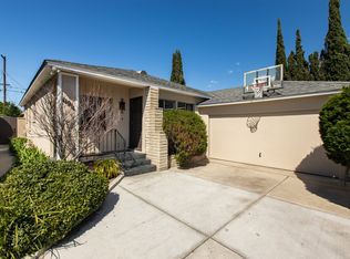 11911 Cohasset St, North Hollywood, CA 91605