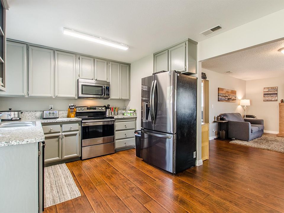 1st image of 4744 Willowbrook Dr