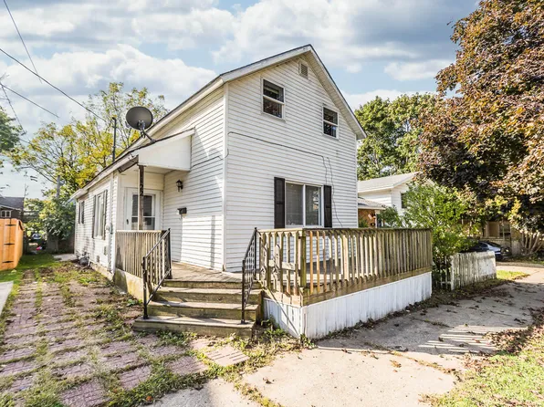 1122 3rd St NW, Grand Rapids, MI 49504
