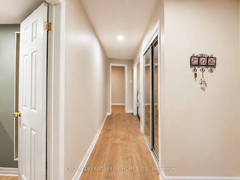 294 Wildberry Cres #BASEMENT — Photo 8