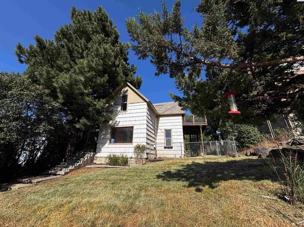 320 SE High St, Pullman, WA 99163