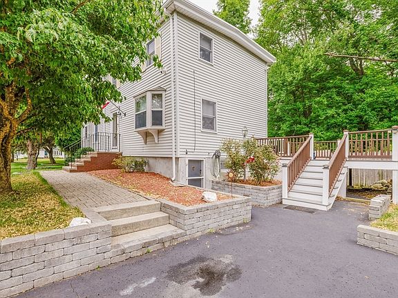 5th image of 10 Wilbur Ave