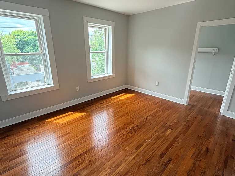37 William St #3 — Photo 7