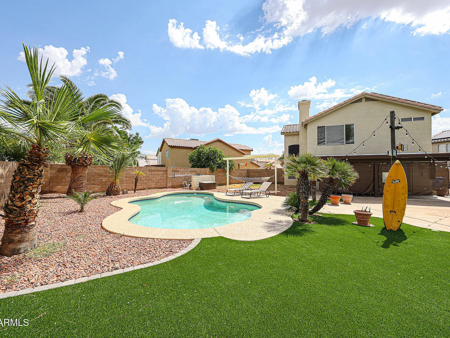 3 bed, 2.5 bath, 1924 sqft, $6,500 — Photo 1