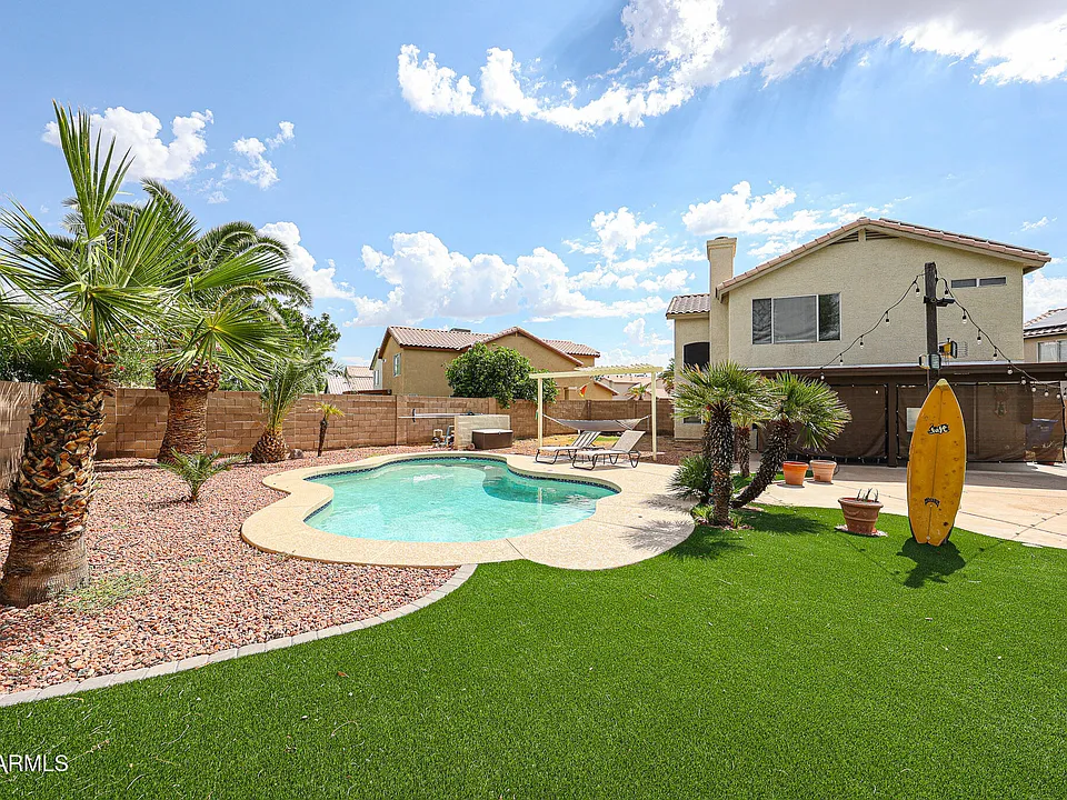 3902 E Rosemonte Dr