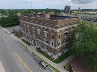 105 Washington Ave #101, Oshkosh, WI 54901