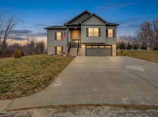 1492 Orchard View Ln, Piney Flats, TN 37686