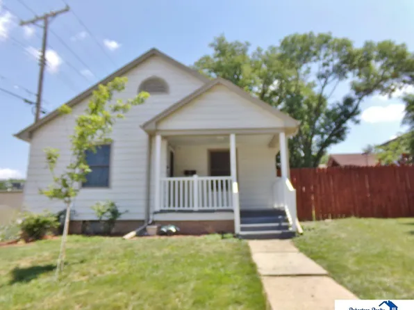 116 S 9th St, Beatrice, NE 68310