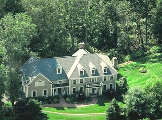 11 Golf Ct, Ridgefield, CT 06877