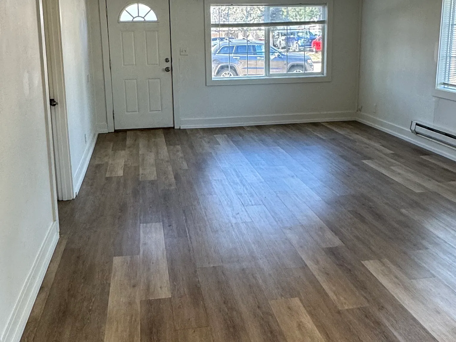 3 bed, $1,599 — Photo 4