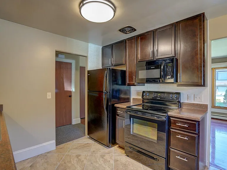 4918 Ascot Ln #2 — Photo 6