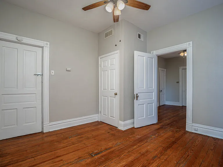 2310 Russell Blvd #A — Photo 7