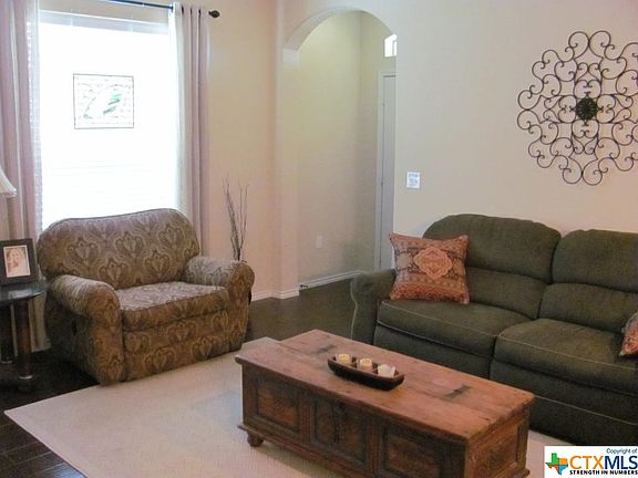 4th image of 657/661 Creekside Cir