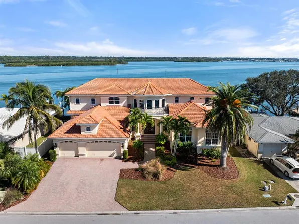 17371 Kennedy Dr, North Redington Beach, FL 33708