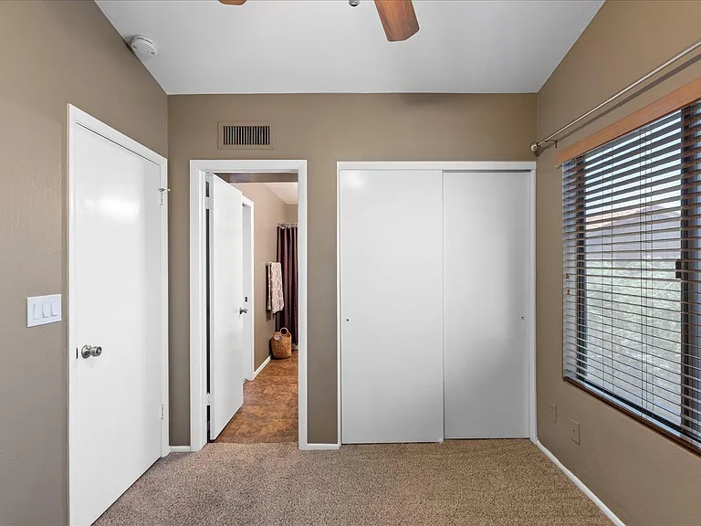 18416 N 46th Pl — Photo 16