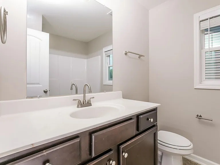 377 Crawford Pkwy — Photo 16