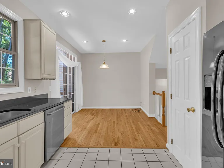 9902 Michael Schar Ct — Photo 15