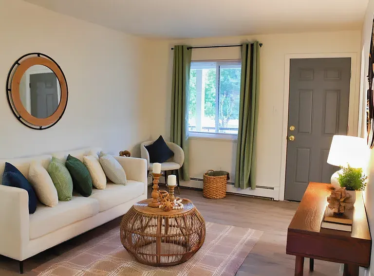 Garison Edge - Living Room - 2
