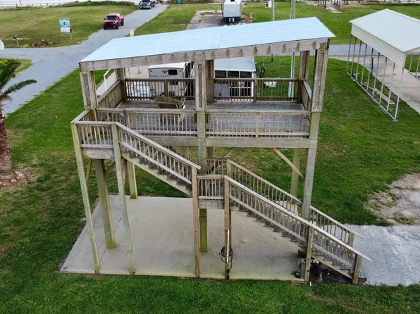 305 Kathy Dr, Cameron, LA 70631