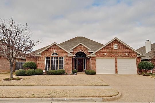 1st image of 7905 Fox Chase Dr