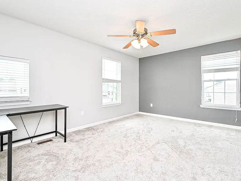 8453 Forest Valley Dr — Photo 33