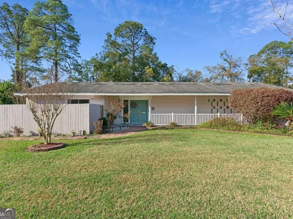 2820 Wildwood Dr, Brunswick, GA 31520